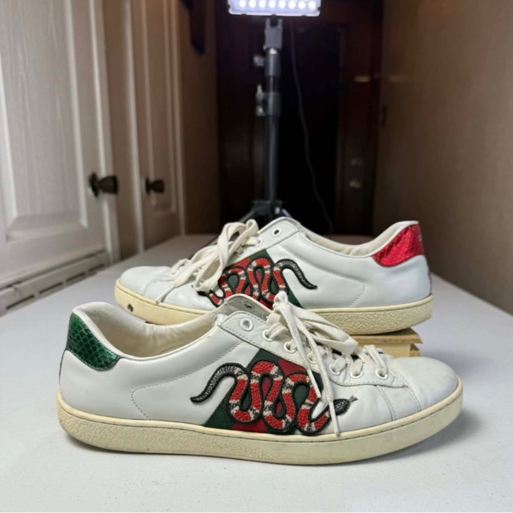 Mens Gucci Ace Embroidered Low Top Sneaker White Leather Snake Size 8 Used - Picture 1 of 16
